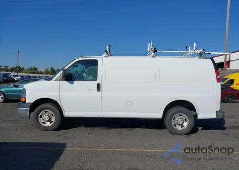 2020 Chevrolet Express Cargo Rwd 2500 Regular Wheelbase Wt из США, поврежденный, VIN 1GCWGAFP3L1256843